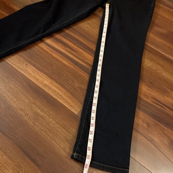 TALBOTS Factory Curvy Simply Flattering 5-pocket Jeans Size 6 - Picture 6 of 8